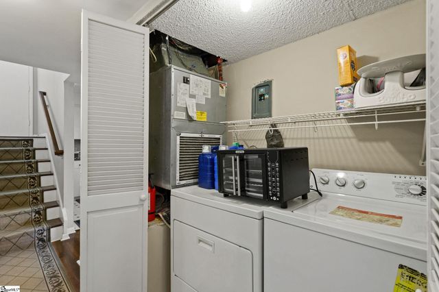 37 Briarglen Place, Greenville, SC 29615