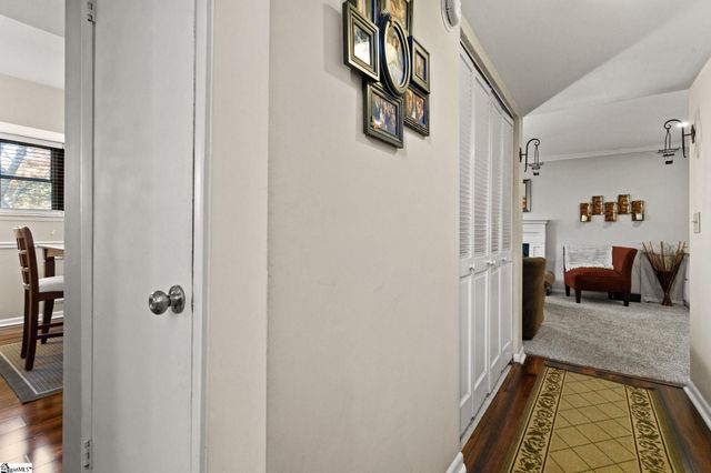 37 Briarglen Place, Greenville, SC 29615