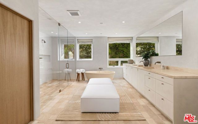 7046 Grasswood Avenue, Malibu, CA 90265