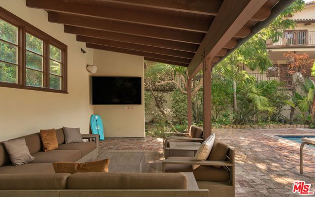 7046 Grasswood Avenue, Malibu, CA 90265