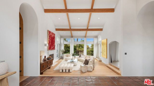 7046 Grasswood Avenue, Malibu, CA 90265