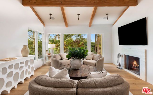 7046 Grasswood Avenue, Malibu, CA 90265
