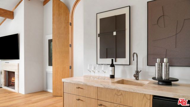 7046 Grasswood Avenue, Malibu, CA 90265