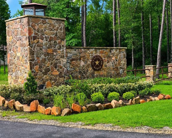 4a-11-55 Sundog Road, Huntsville, TX 77340