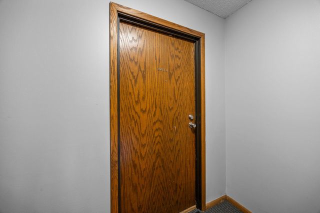 3861 Gold Point B, Eagan, MN 55122