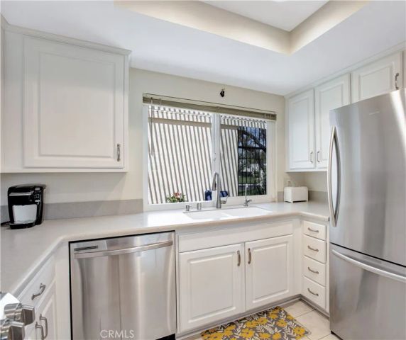 1911 Grand Bahama Drive East, Palm Springs, CA 92264