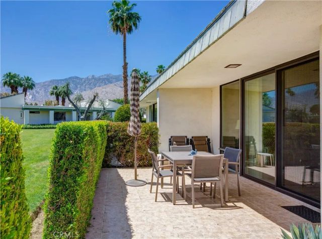 1911 Grand Bahama Drive East, Palm Springs, CA 92264