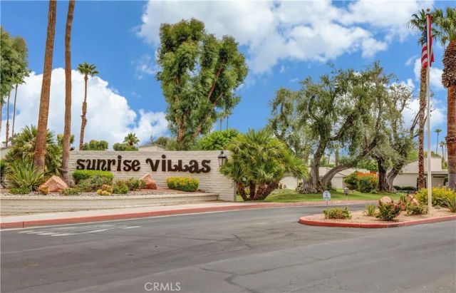 1911 Grand Bahama Drive East, Palm Springs, CA 92264