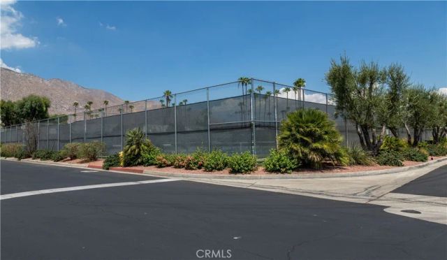 1911 Grand Bahama Drive East, Palm Springs, CA 92264