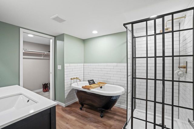 1821 E Euclid AVENUE, Milwaukee, WI 53207