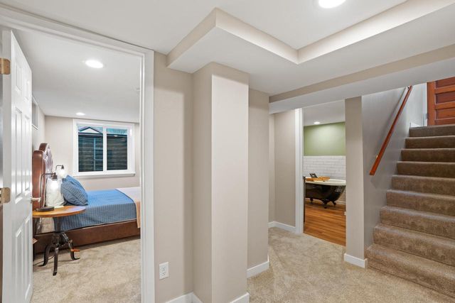 1821 E Euclid AVENUE, Milwaukee, WI 53207