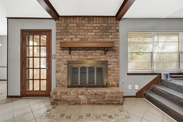 225 Saint Cloud Drive, Friendswood, TX 77546