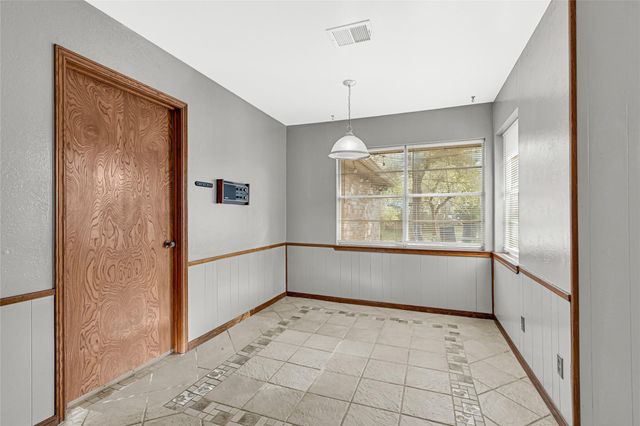 225 Saint Cloud Drive, Friendswood, TX 77546