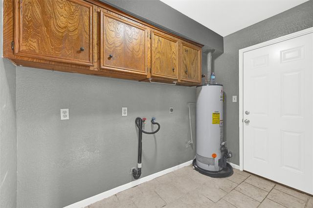 225 Saint Cloud Drive, Friendswood, TX 77546