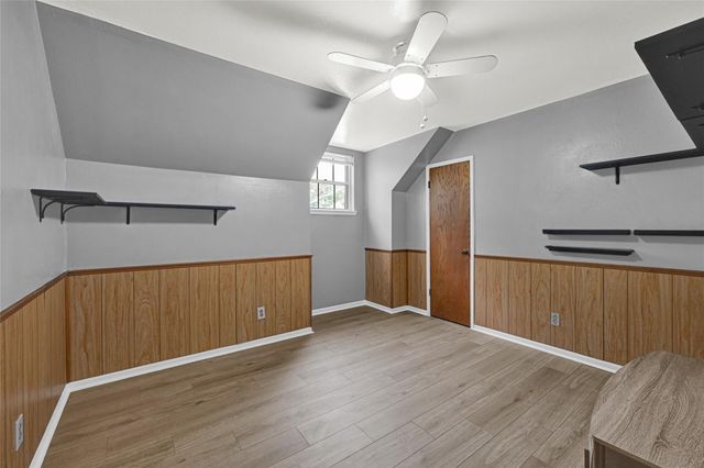 225 Saint Cloud Drive, Friendswood, TX 77546