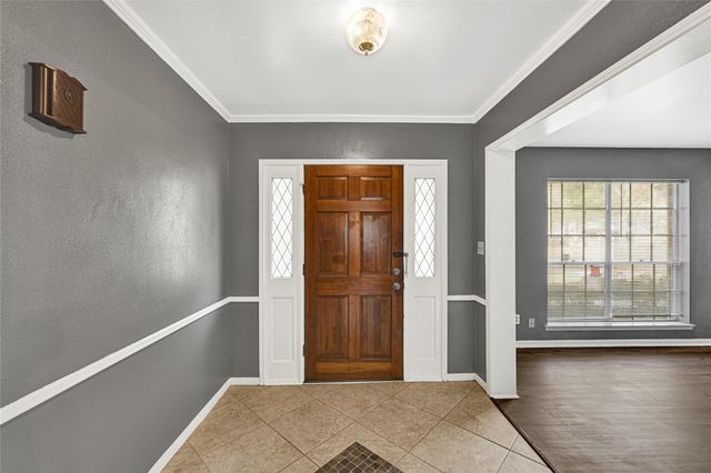 225 Saint Cloud Drive, Friendswood, TX 77546