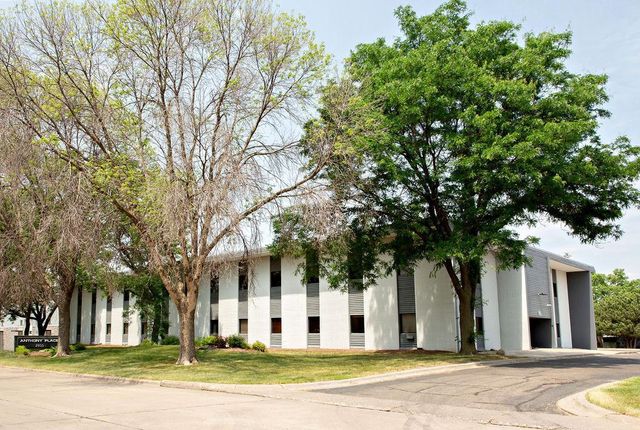 2855 Anthony Lane South 145, Saint Anthony, MN 55418