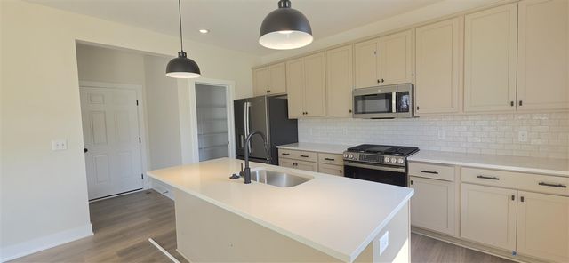 4830 Beesing Circle 18, Caledonia, MI 49316