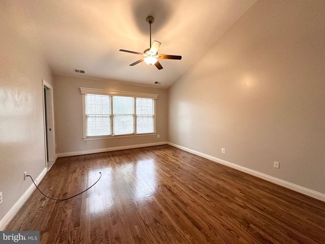 4201 TIMBER MEADOW DR, Fairfax, VA 22030