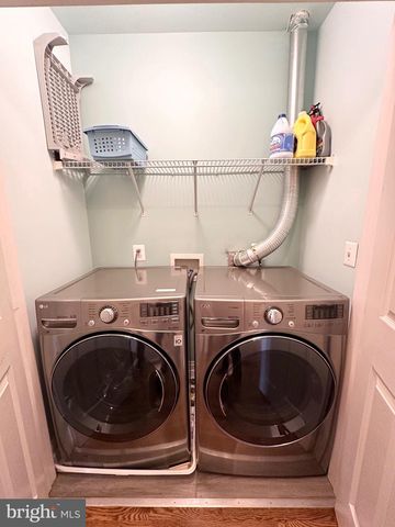 4201 TIMBER MEADOW DR, Fairfax, VA 22030