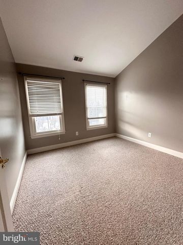 4201 TIMBER MEADOW DR, Fairfax, VA 22030