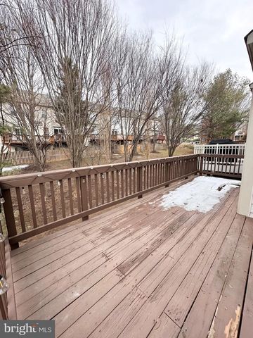 4201 TIMBER MEADOW DR, Fairfax, VA 22030