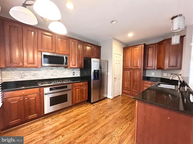 4201 TIMBER MEADOW DR, Fairfax, VA 22030