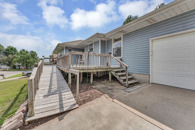 711 S Rice Street, Nixa, MO 65714