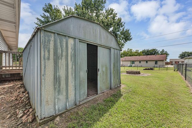 711 S Rice Street, Nixa, MO 65714