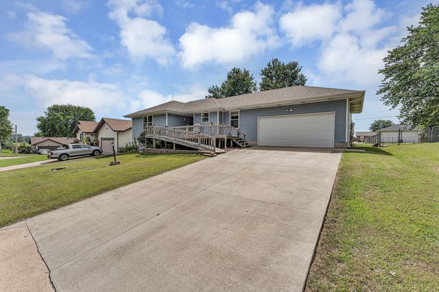711 S Rice Street, Nixa, MO 65714