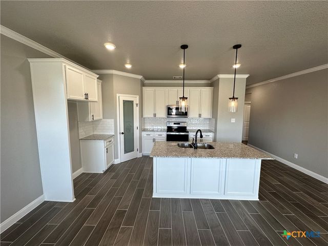 1423 Curlew Lane, Temple, TX 76502