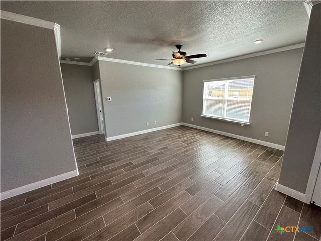 1423 Curlew Lane, Temple, TX 76502