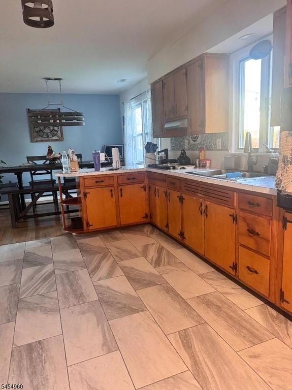 915 Us Highway 202, Raritan Boro, NJ 08869 — photo 5