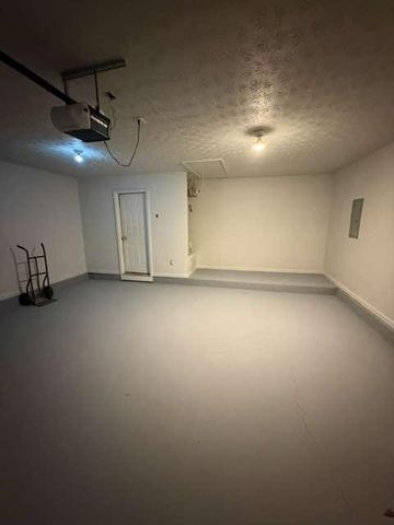 882 Whispering Way, Winder, GA 30680