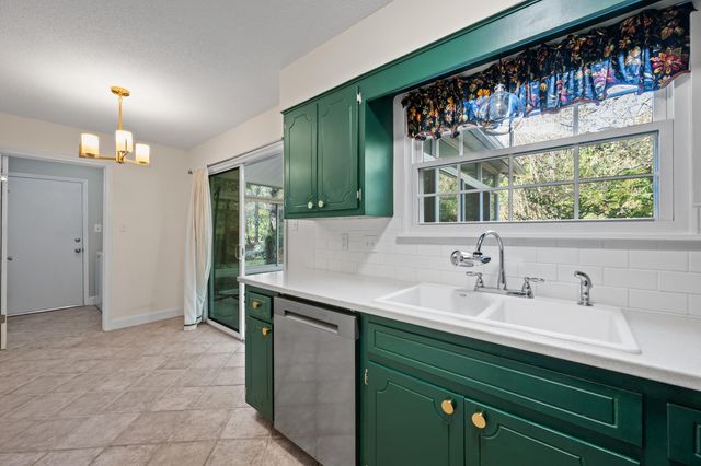 202 Suffolk Drive, Aiken, SC 29803