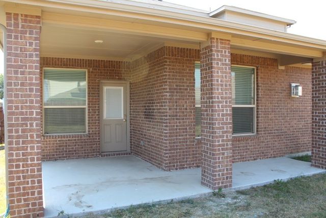 540 Redding Drive, Saginaw, TX 76131