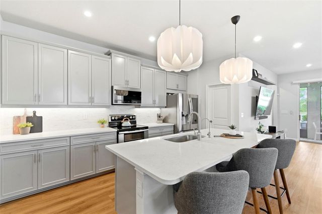 4327 CLOUD HOPPER WAY, Lutz, FL 33559