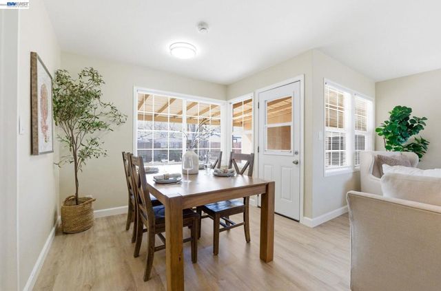 16035 Via Descanso, San Lorenzo, CA 94580