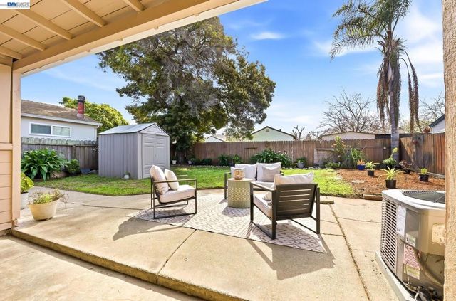 16035 Via Descanso, San Lorenzo, CA 94580