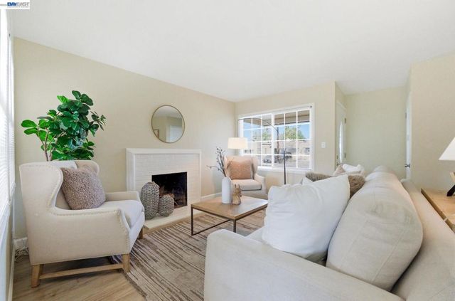 16035 Via Descanso, San Lorenzo, CA 94580