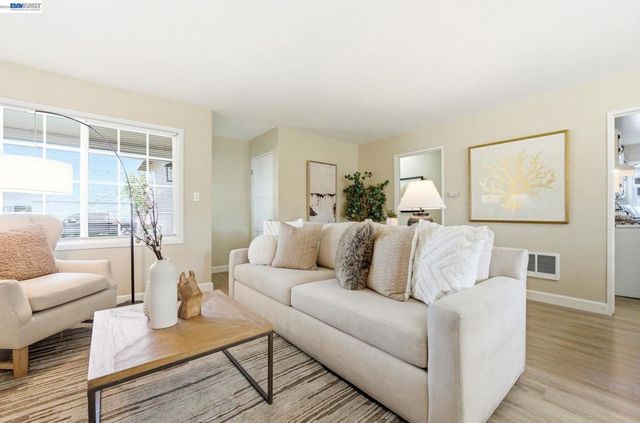 16035 Via Descanso, San Lorenzo, CA 94580