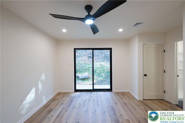 111 Main Street, Glendon Boro, PA 18042