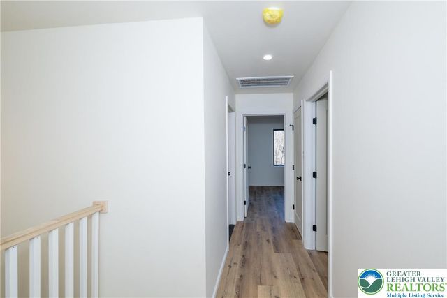 111 Main Street, Glendon Boro, PA 18042