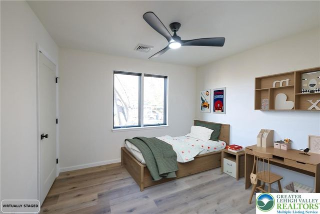 111 Main Street, Glendon Boro, PA 18042