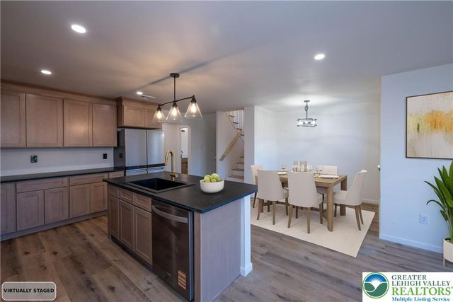 111 Main Street, Glendon Boro, PA 18042