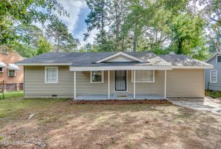 1872 Shady Ln Drive, Jackson, MS 39204