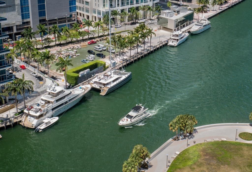 485 Brickell Ave 3711, Miami, FL 33131