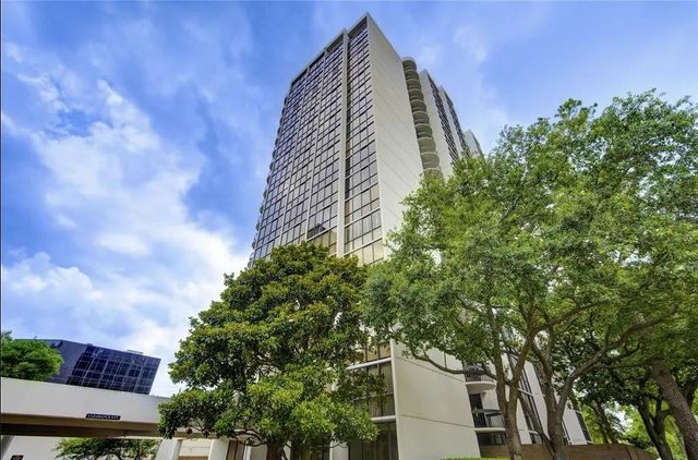 5001 Woodway Drive 1405, Houston, TX 77056