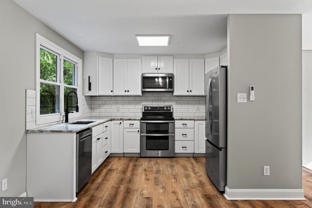 90 SCHOOLHOUSE LN, Coatesville, PA 19320