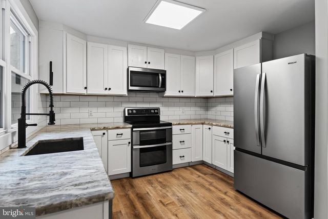 90 SCHOOLHOUSE LN, Coatesville, PA 19320